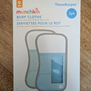 NIP! Munchkin TheraBurpee: 2 Pack Burp Cloths with Built-in Pockets